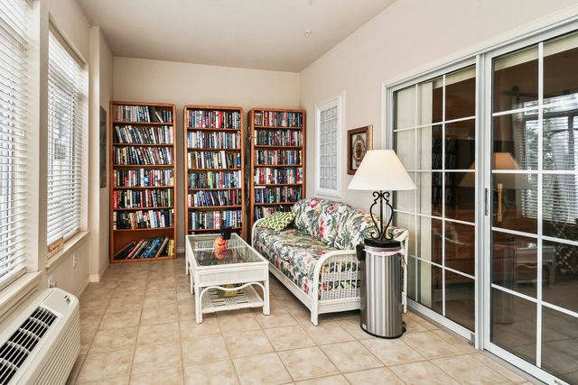 680 Emerald Pointe Drive Bld 3 Un1, Hollister, MO 65672