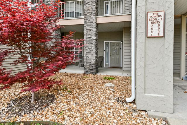 680 Emerald Pointe Drive Bld 3 Un1, Hollister, MO 65672