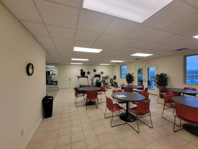 680 Emerald Pointe Drive Bld 3 Un1, Hollister, MO 65672