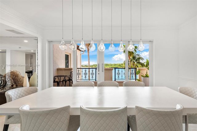 2444 Fisher Island Dr 5404, Miami Beach, FL 33109