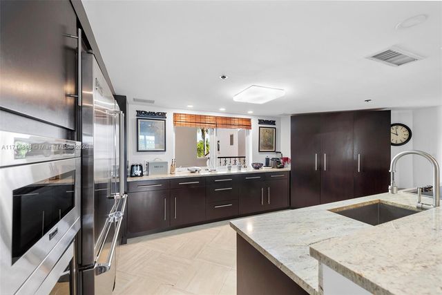 2444 Fisher Island Dr 5404, Miami Beach, FL 33109