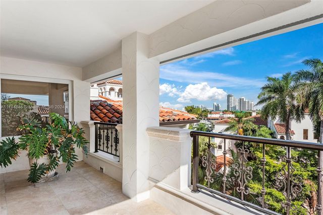 2444 Fisher Island Dr 5404, Miami Beach, FL 33109