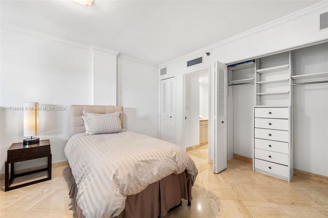 2444 Fisher Island Dr 5404, Miami Beach, FL 33109