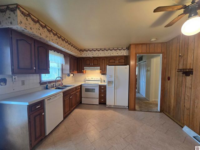 8120 Houser Road, Boaz, Mccracken, KY 42027