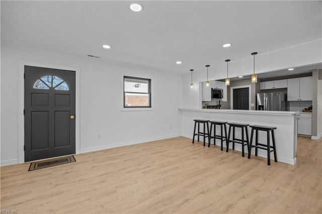 2109 Helsley AVE, Norfolk, VA 23518