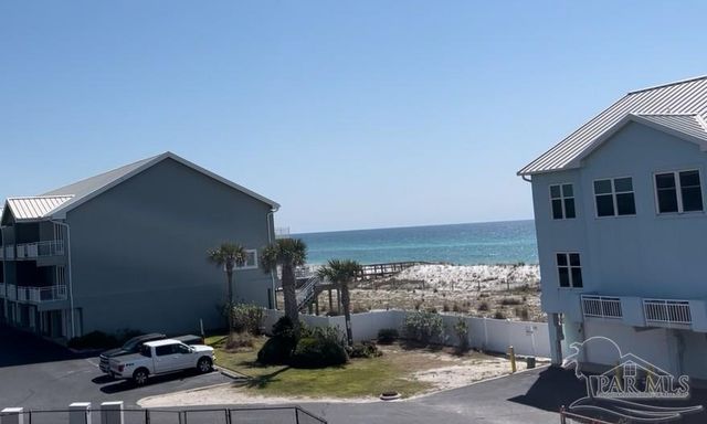 533 Ft Pickens Rd, Pensacola Beach, FL 32561