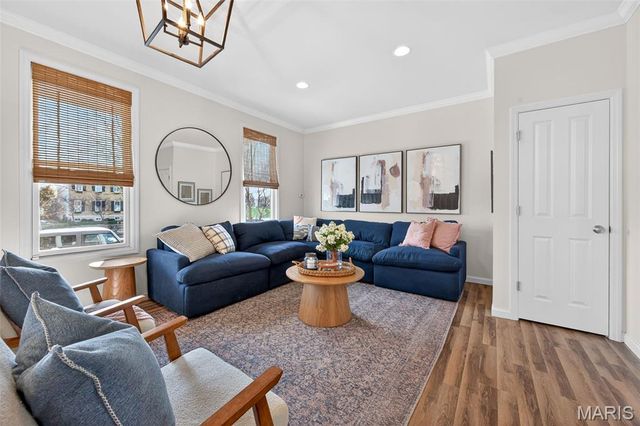 5032 Arpent Street, St Charles, MO 63301