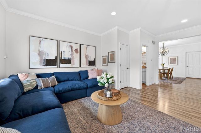 5032 Arpent Street, St Charles, MO 63301