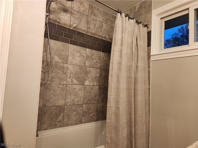 6483 Carter Boulevard, Mentor, OH 44060