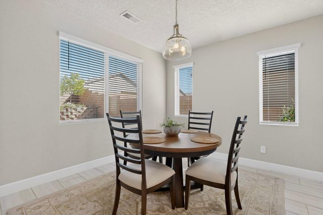 4408 Skyline Loop NE, Rio Rancho, NM 87144