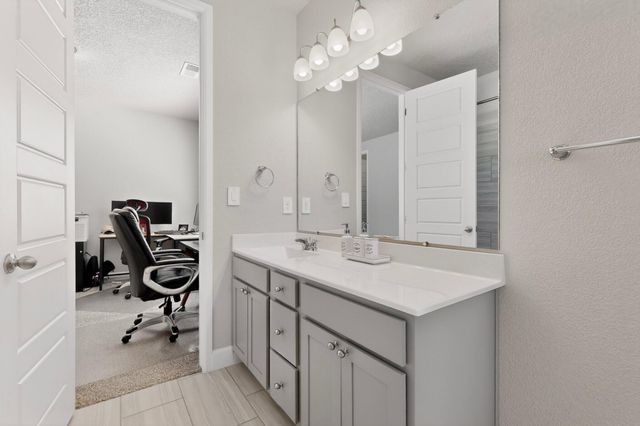 4408 Skyline Loop NE, Rio Rancho, NM 87144