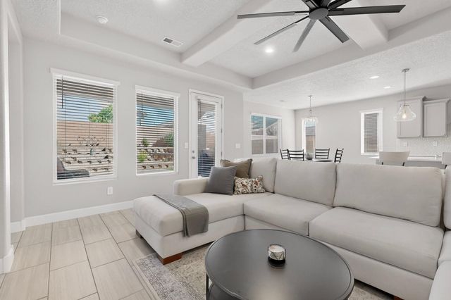 4408 Skyline Loop NE, Rio Rancho, NM 87144