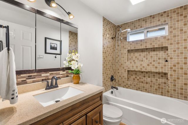 20605 12th Place S, Seatac, WA 98198