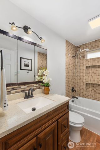 20605 12th Place S, Seatac, WA 98198