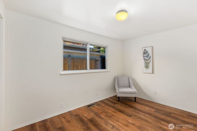 20605 12th Place S, Seatac, WA 98198