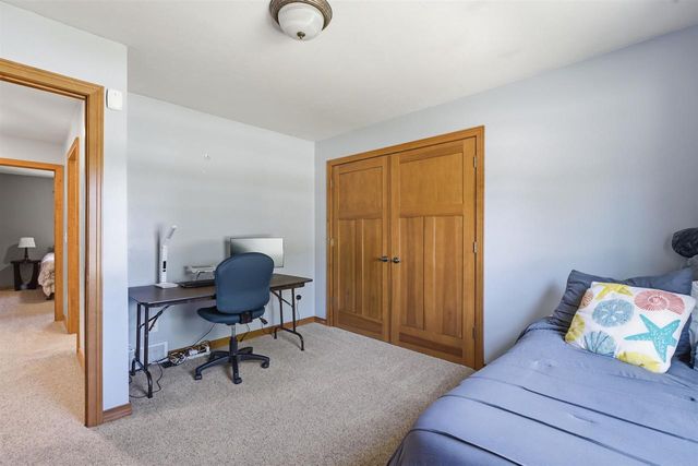 1735 ORANGE BLOSSOM DRIVE, Green Bay, WI 54313