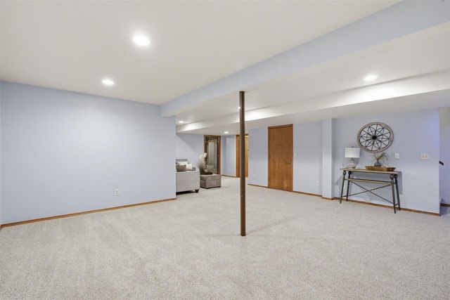 1735 ORANGE BLOSSOM DRIVE, Green Bay, WI 54313