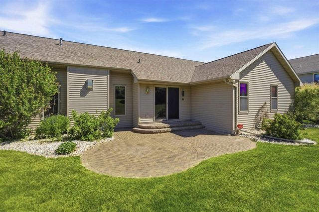 1735 ORANGE BLOSSOM DRIVE, Green Bay, WI 54313