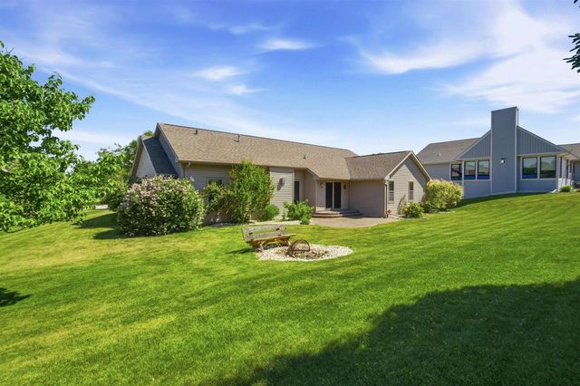 1735 ORANGE BLOSSOM DRIVE, Green Bay, WI 54313