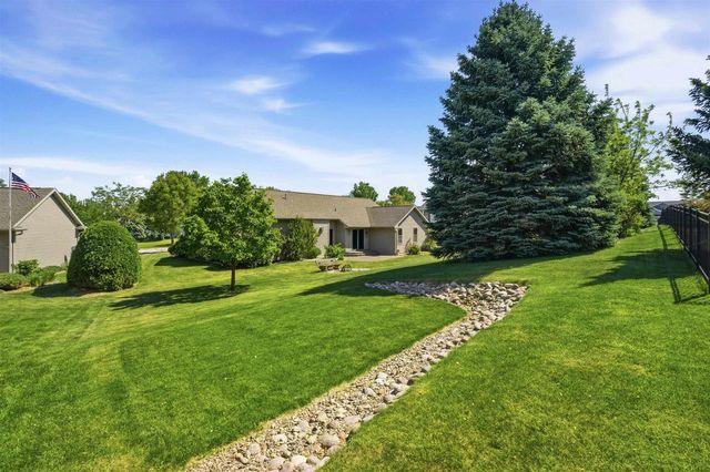 1735 ORANGE BLOSSOM DRIVE, Green Bay, WI 54313