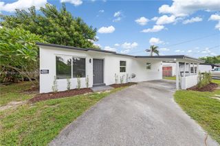 6117 NW 27th St, Margate, FL 33063