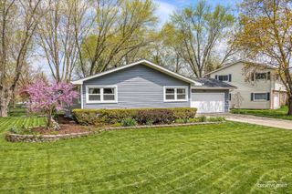 850 Arthur Drive, Elgin, IL 60120