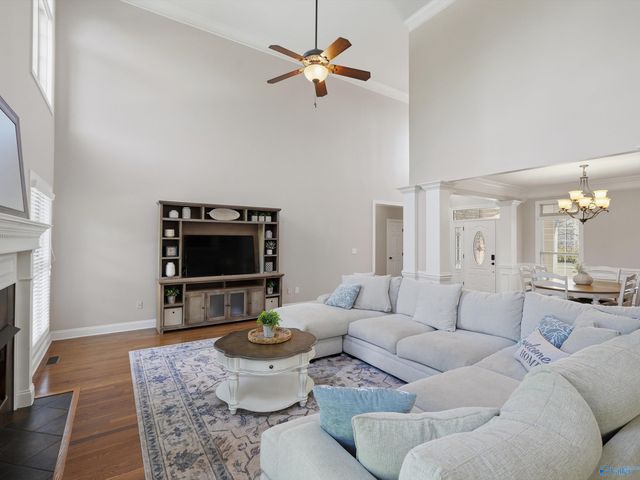 12 SW Wax Lane, Huntsville, AL 35824
