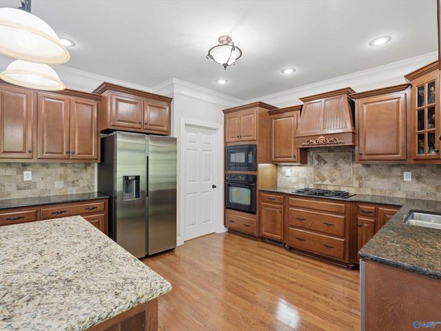 12 SW Wax Lane, Huntsville, AL 35824