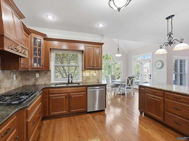 12 SW Wax Lane, Huntsville, AL 35824