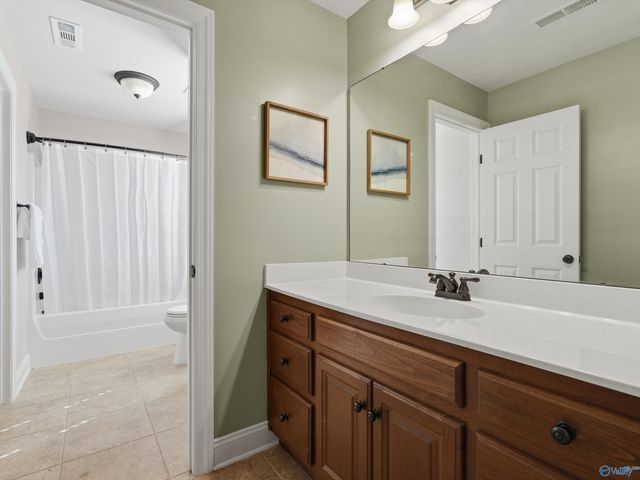 12 SW Wax Lane, Huntsville, AL 35824