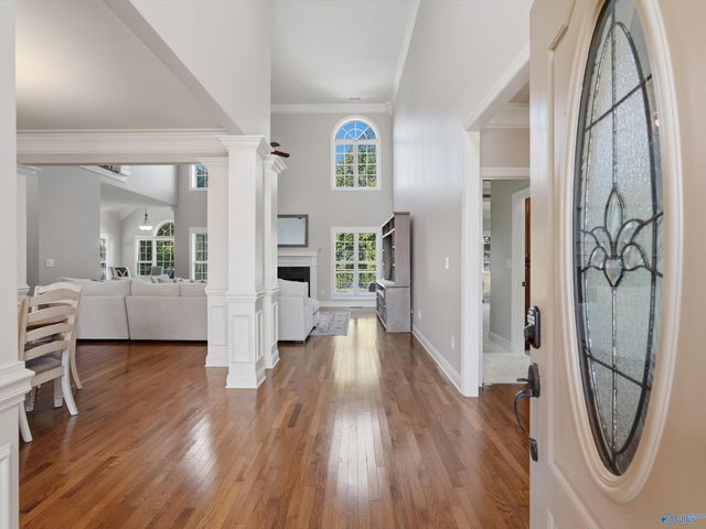 12 SW Wax Lane, Huntsville, AL 35824
