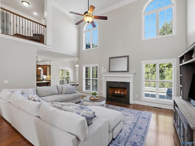 12 SW Wax Lane, Huntsville, AL 35824