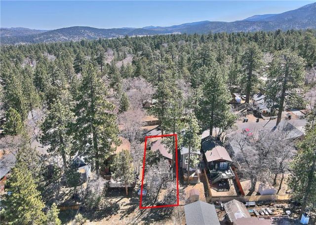 346 San Bernardino Avenue, Sugarloaf, CA 92386