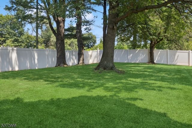 111 Drake Rd, Franklin Twp., NJ 08873