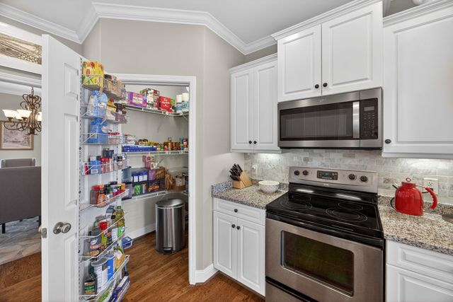 107 Eighteen Grand Pl, Cookeville, TN 38506