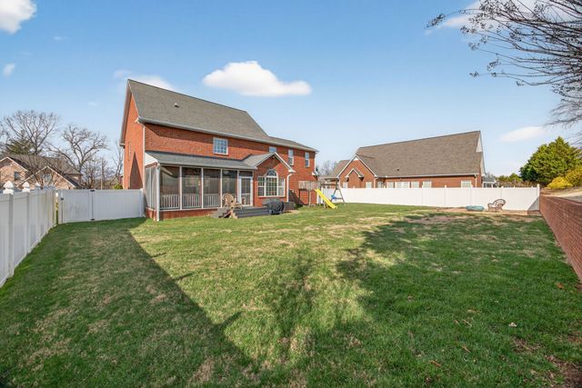 107 Eighteen Grand Pl, Cookeville, TN 38506