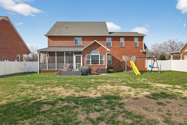 107 Eighteen Grand Pl, Cookeville, TN 38506