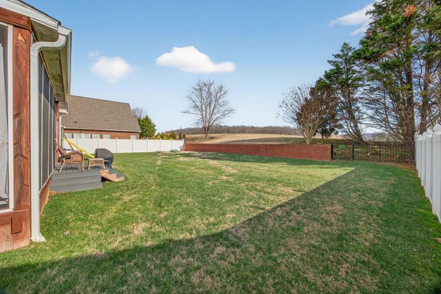 107 Eighteen Grand Pl, Cookeville, TN 38506