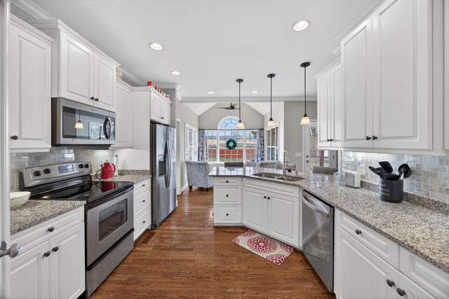 107 Eighteen Grand Pl, Cookeville, TN 38506