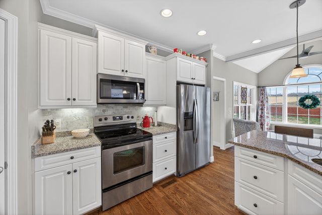 107 Eighteen Grand Pl, Cookeville, TN 38506