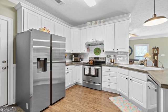 129 Copper Creek Drive, Lagrange, GA 30240
