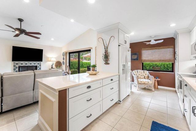 82 Ironwood Way N Way N, Palm Beach Gardens, FL 33418