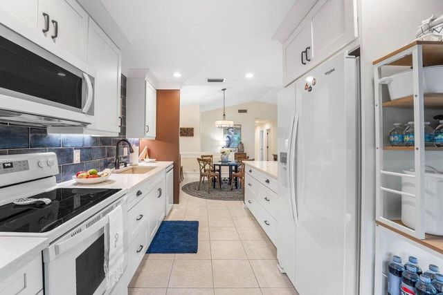 82 Ironwood Way N Way N, Palm Beach Gardens, FL 33418