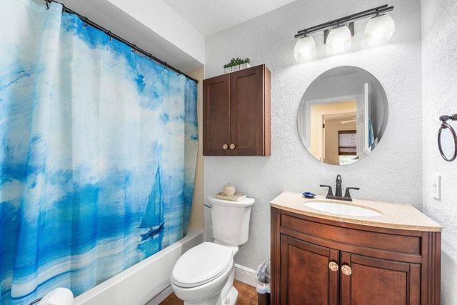 82 Ironwood Way N Way N, Palm Beach Gardens, FL 33418