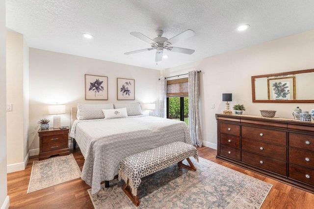 82 Ironwood Way N Way N, Palm Beach Gardens, FL 33418