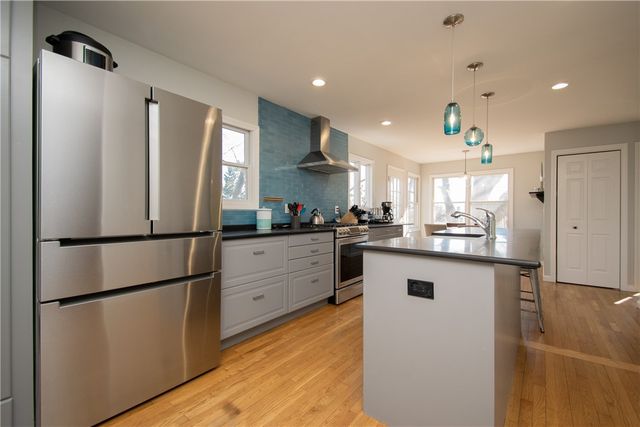 20 Findlay Place, Newport, RI 02840