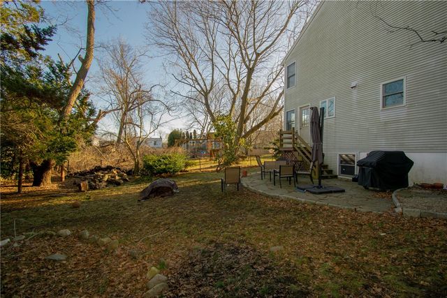 20 Findlay Place, Newport, RI 02840