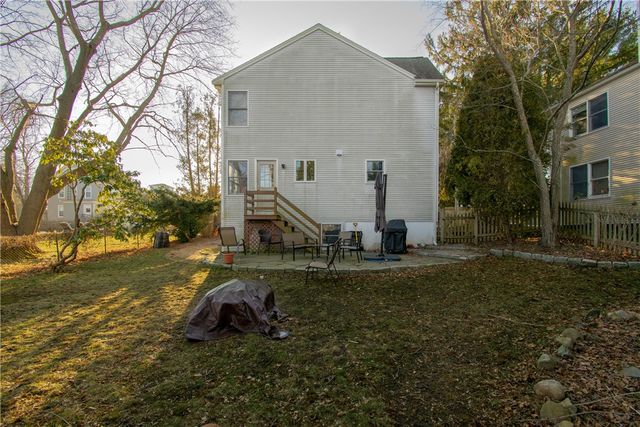 20 Findlay Place, Newport, RI 02840