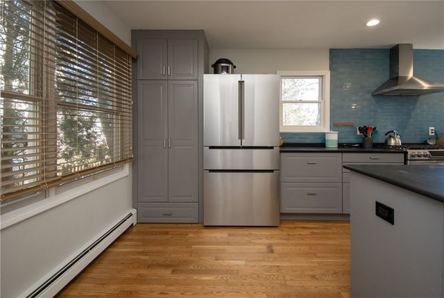 20 Findlay Place, Newport, RI 02840