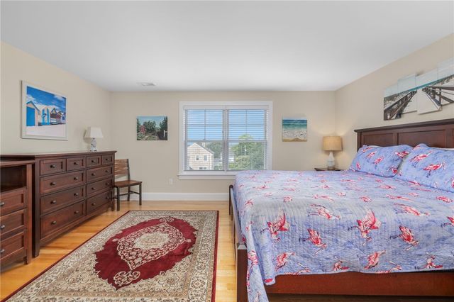36 Beachview Terrace, Middletown, RI 02842